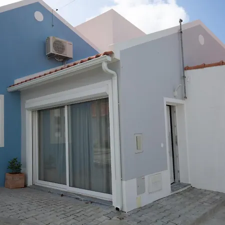 Casa Dos Gatos * Lourinha (Lisbon)